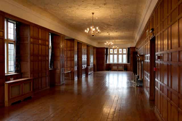 Long Gallery