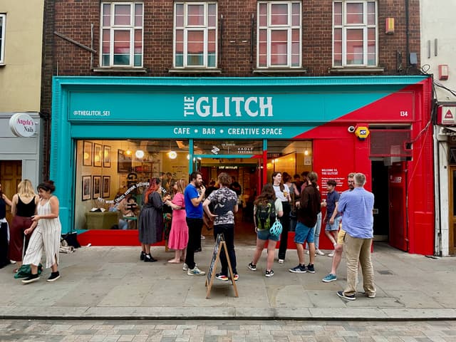 The Glitch - Main Bar