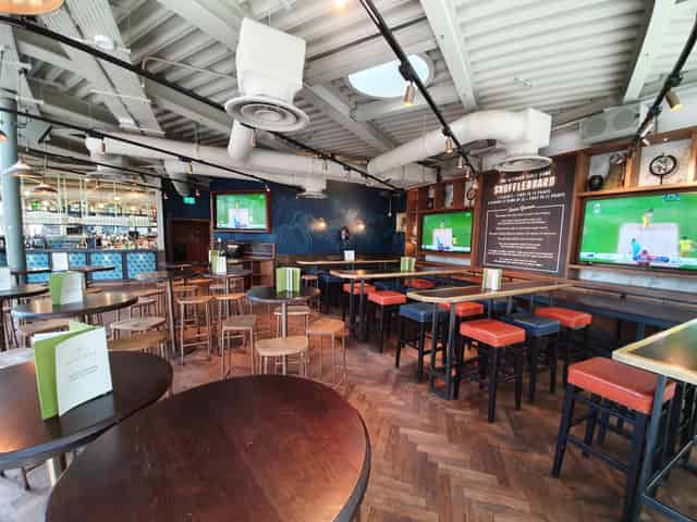 Sports Lounge