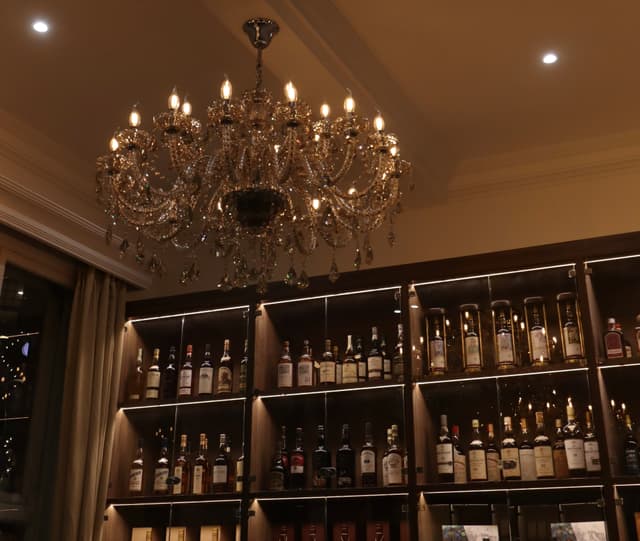 the whisky lounge