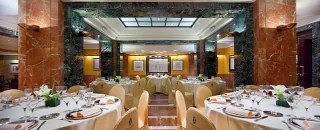 Elegant banquet hall in Toledo, Intercontinental Madrid for upscale corporate events.