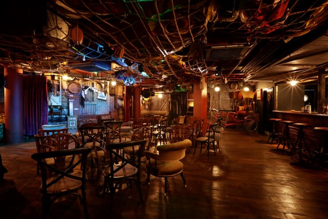 Mr Fogg's City Tavern