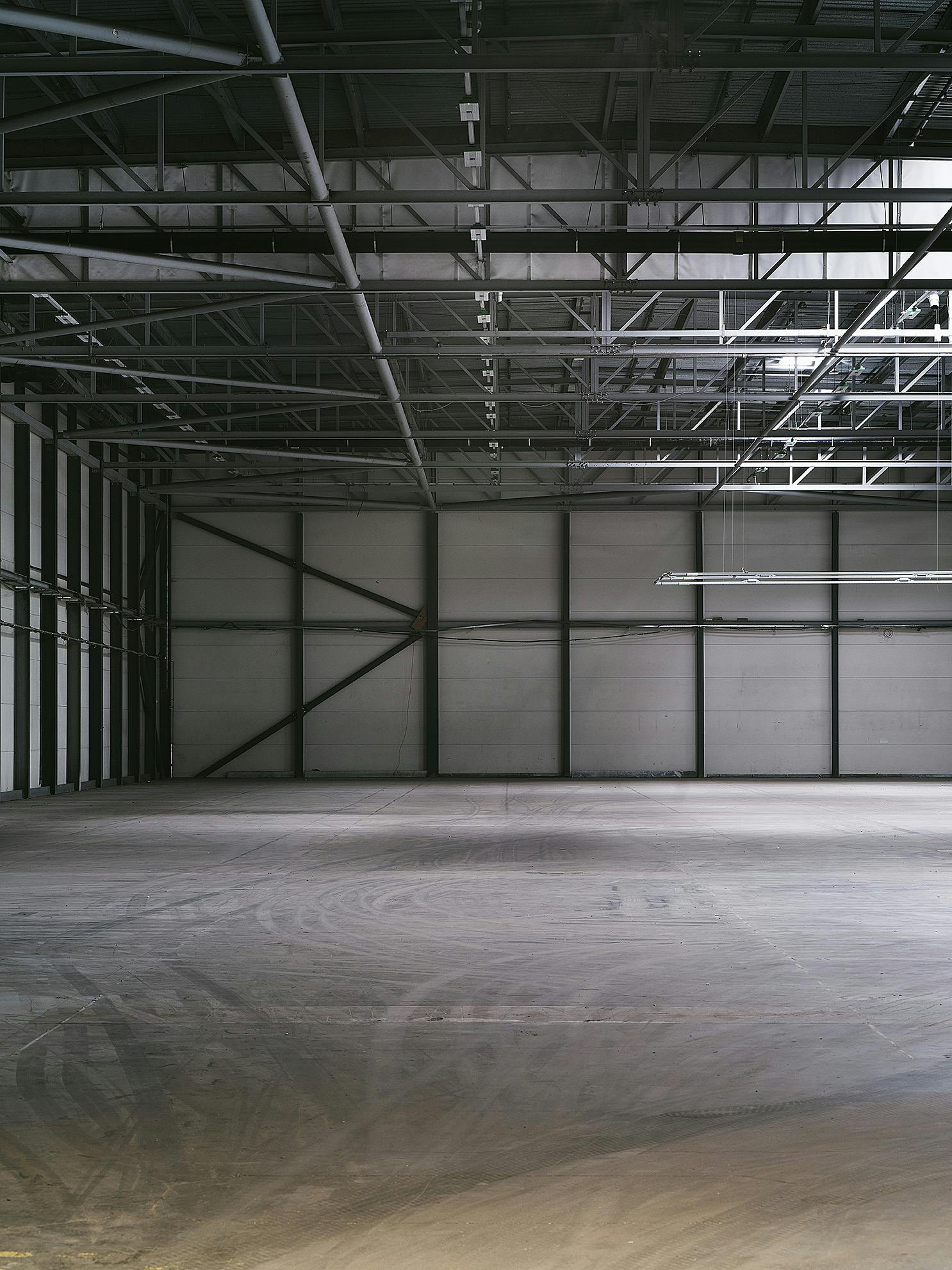 Spacious industrial venue with high ceilings for conferences and exhibitions at Drumsheds.