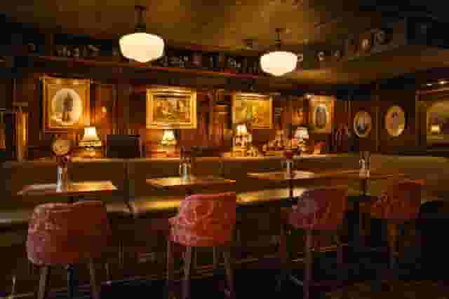 Mr Fogg's City Tavern