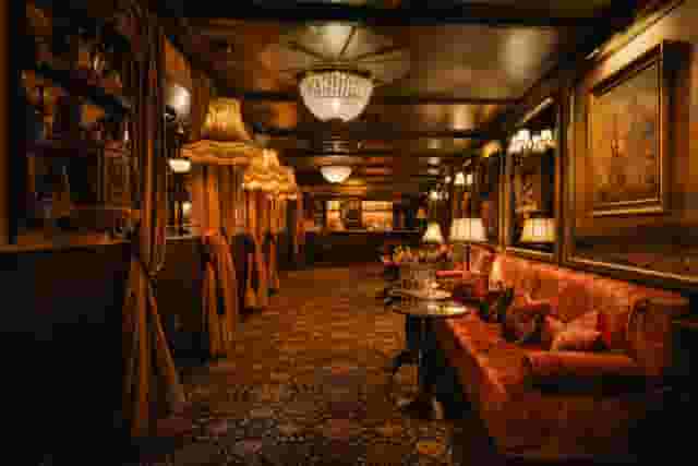 Mr Fogg's City Tavern