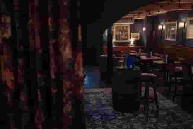 Bishop's Vaults at Dirty Dicks