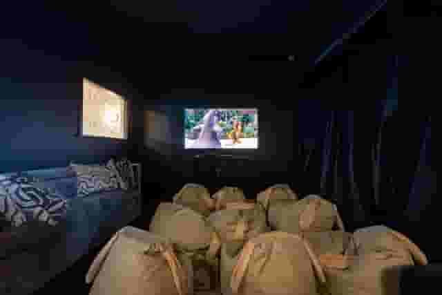 Snug, Living Room, Cinema