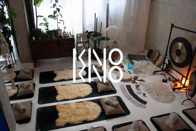 Wellness event space in Knokno Studios with calming decor for yoga and meditation.