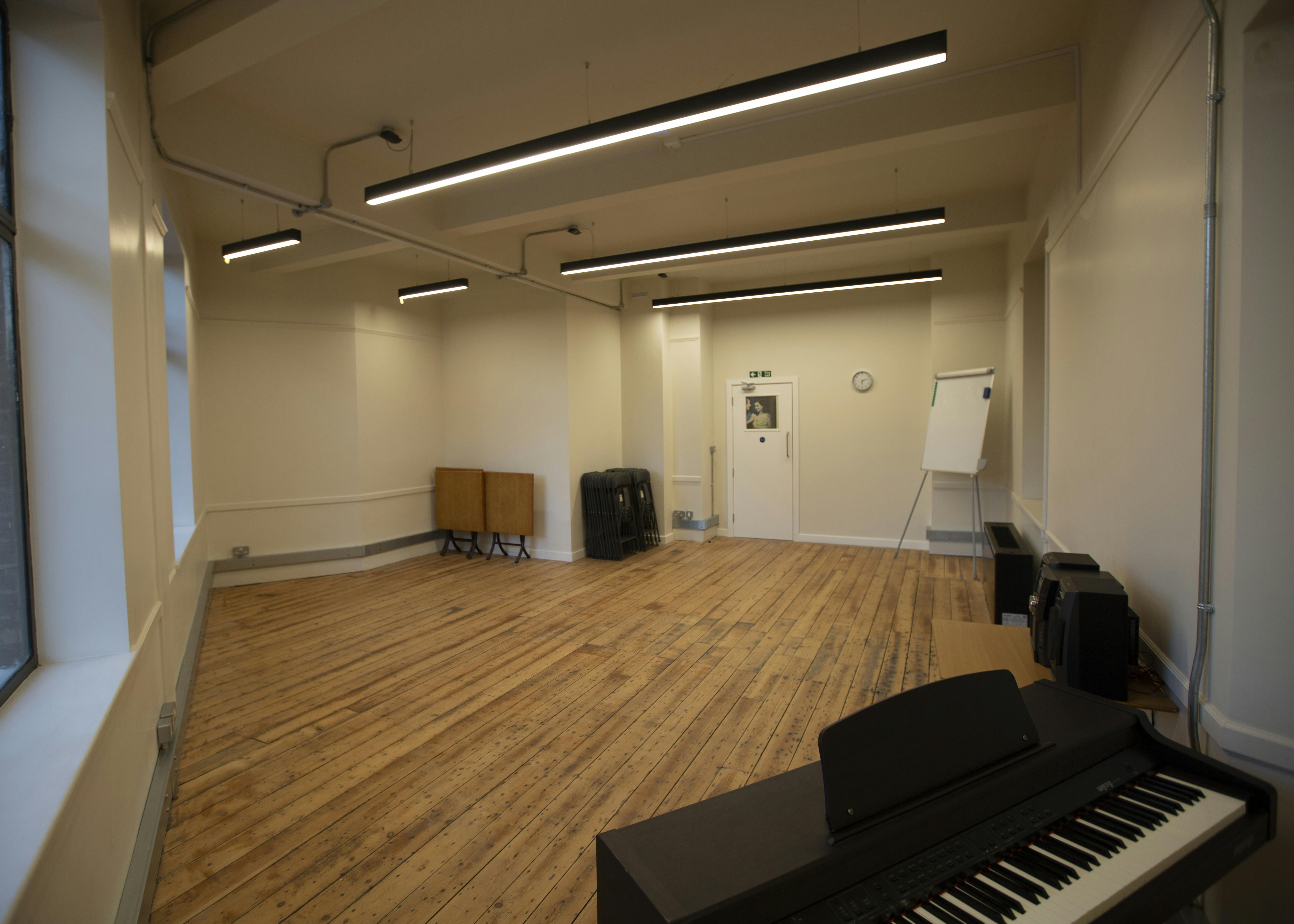 Versatile Studio 4 at International College of Musical Theatre, ideal for workshops and presentations.