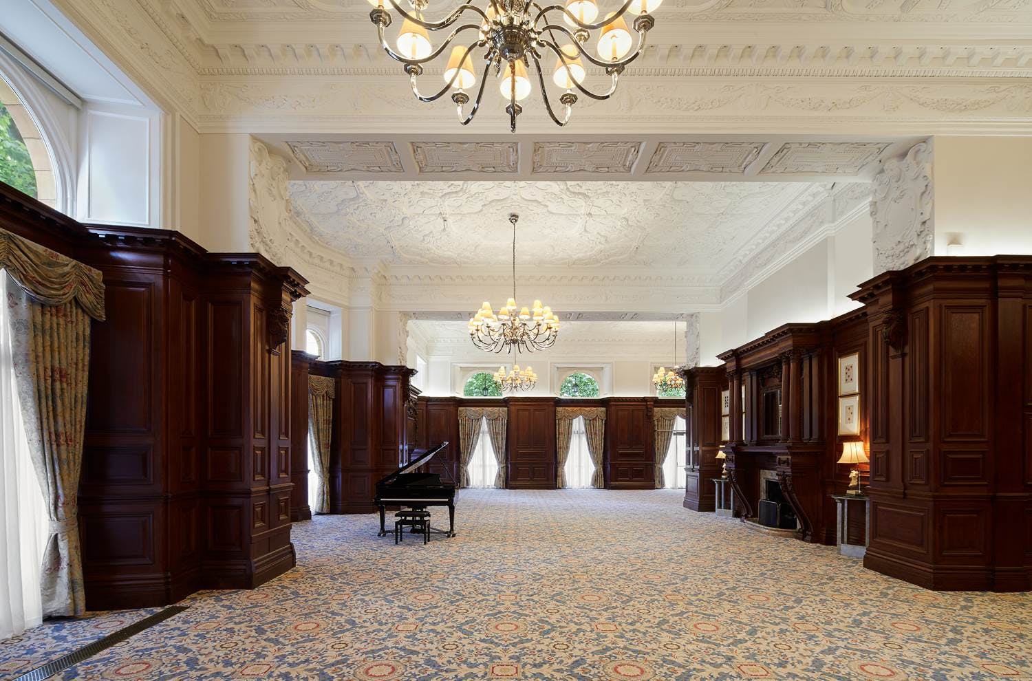 Elegant Drawing Room at The Landmark London, ideal for upscale events and receptions.