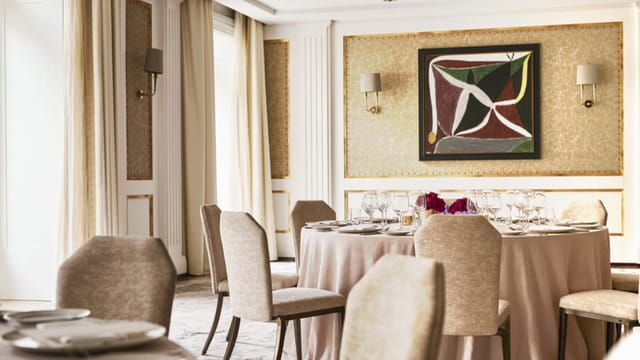Elegant Canalejas Ballroom in Four Seasons Madrid, perfect for upscale corporate events.