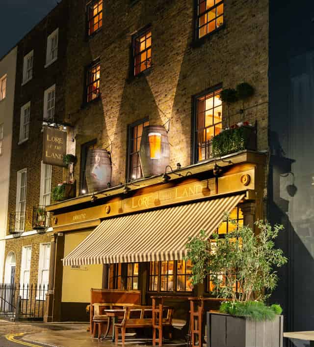 Rhed Room