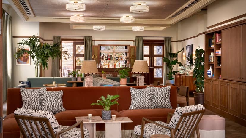 Stylish lounge area at 1 WARWICK, perfect for networking events and casual meetings.