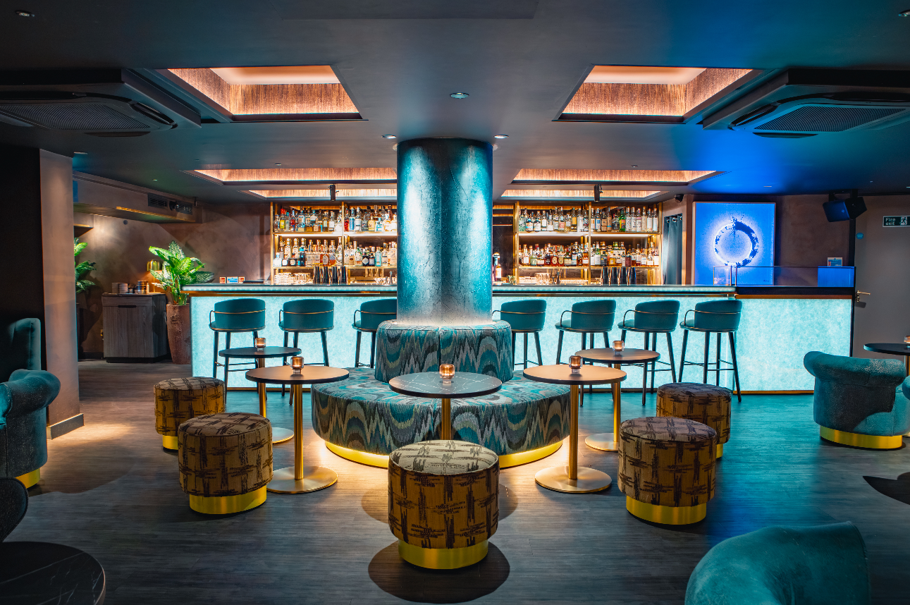 Viajante intimate lounge bar cocktail reception networking - Banner