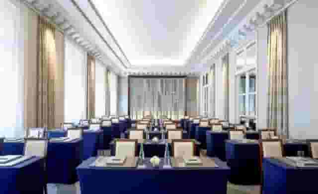 The Peninsular Paris