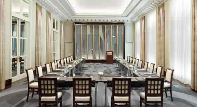 Etoile Ballroom in The Peninsular Paris, U-shaped meeting room for professional events.