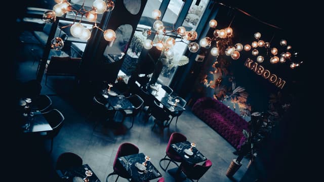 Kaboom Lounge & Restaurant