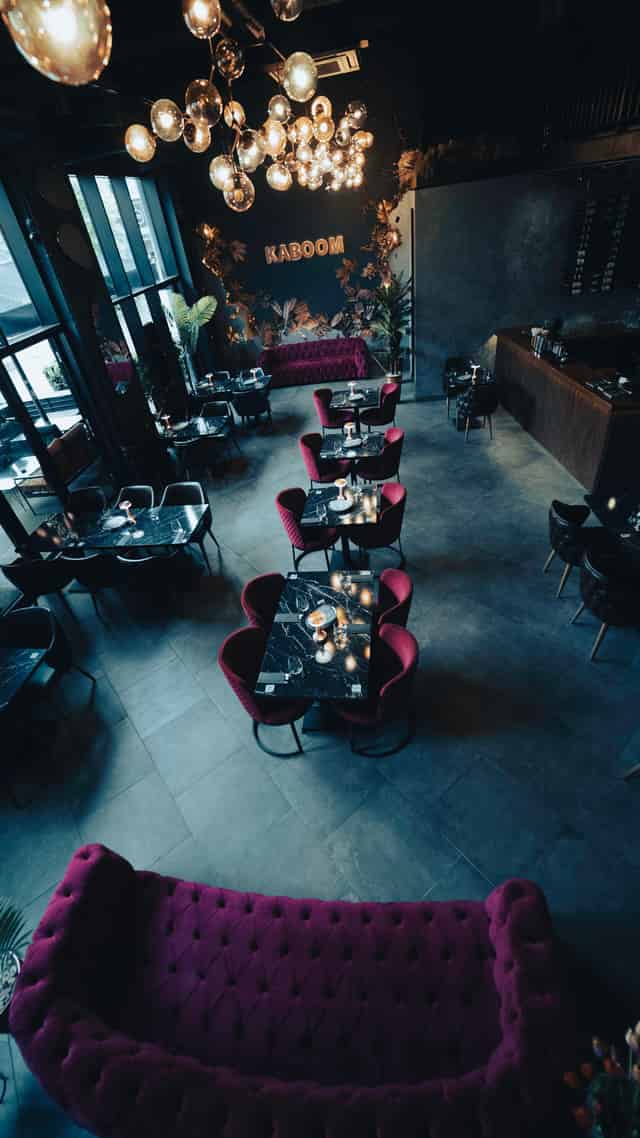 Kaboom Lounge & Restaurant