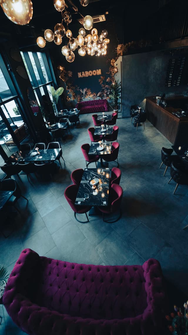 Kaboom Lounge & Restaurant