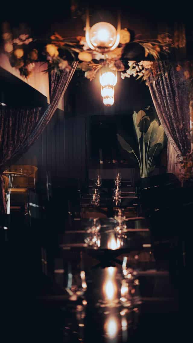 Kaboom Lounge & Restaurant