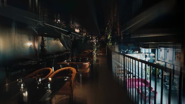 Kaboom Lounge & Restaurant
