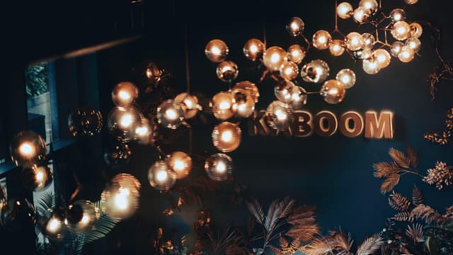 Kaboom Lounge & Restaurant