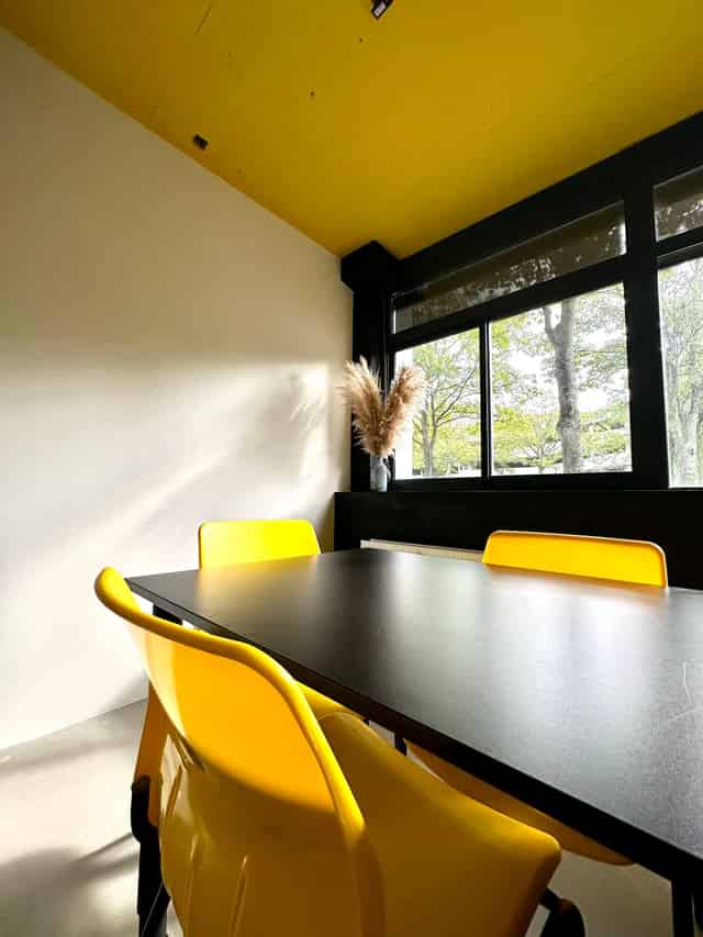 Compact workspace