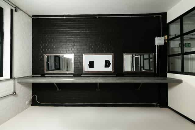 Studio 2