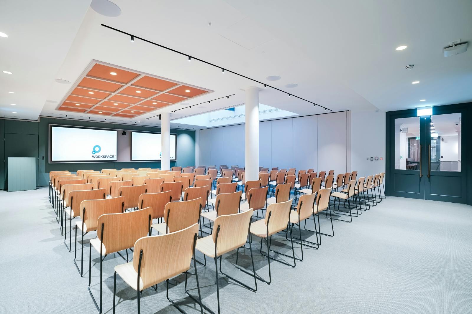 Modern meeting space at Salisbury House, ideal for conferences and workshops.