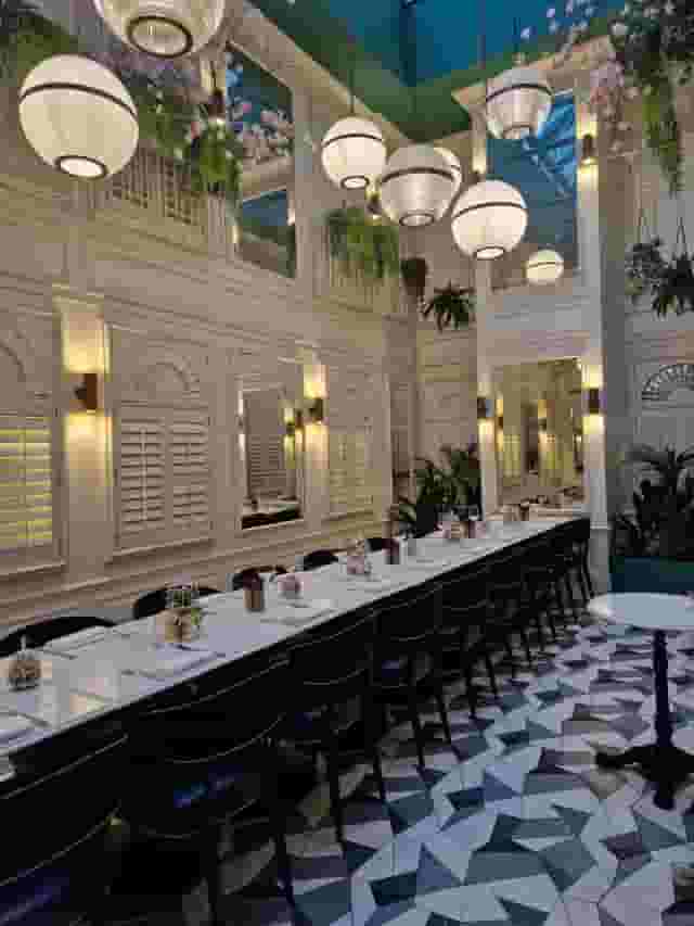 100 Queen's Gate Hotel London +1 more