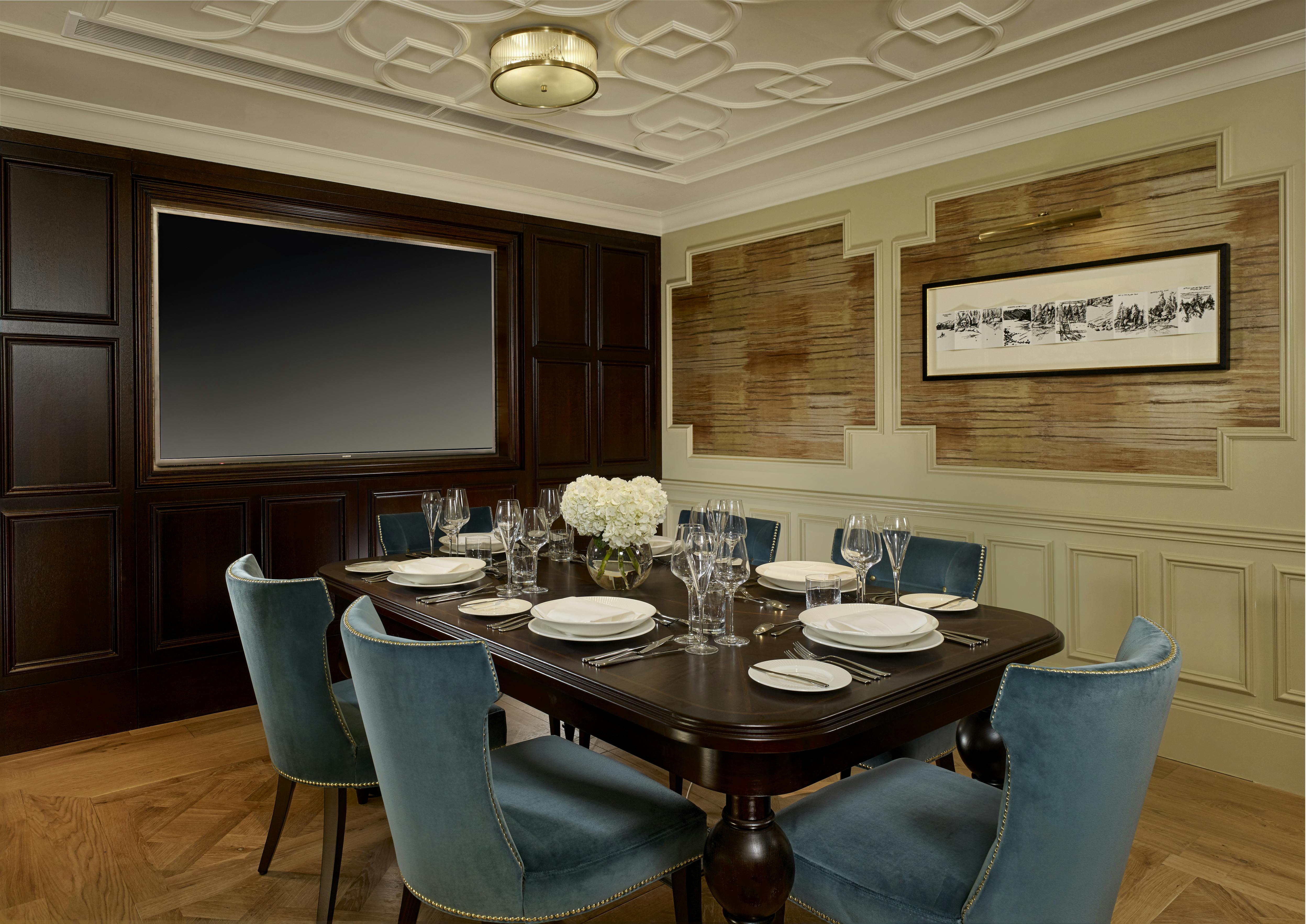 Kensington Room at 100 Queen's Gate Hotel, elegant meeting space for corporate events.