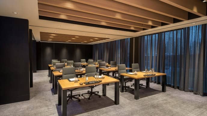 Modern Forum Ballroom at Caesars Palace Dubai, ideal for workshops and meetings.