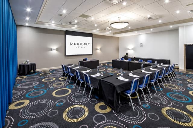Mercure Telford Centre Hotel