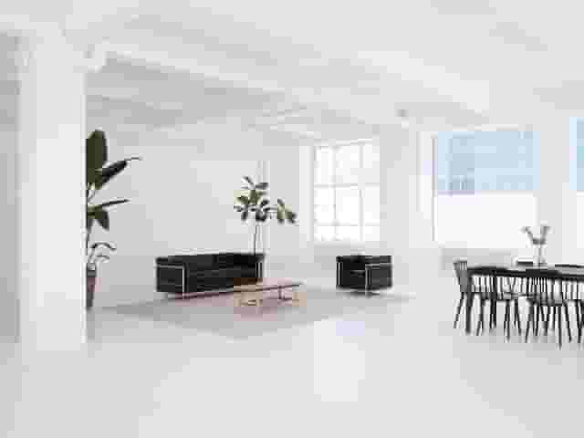 STUDIO 1