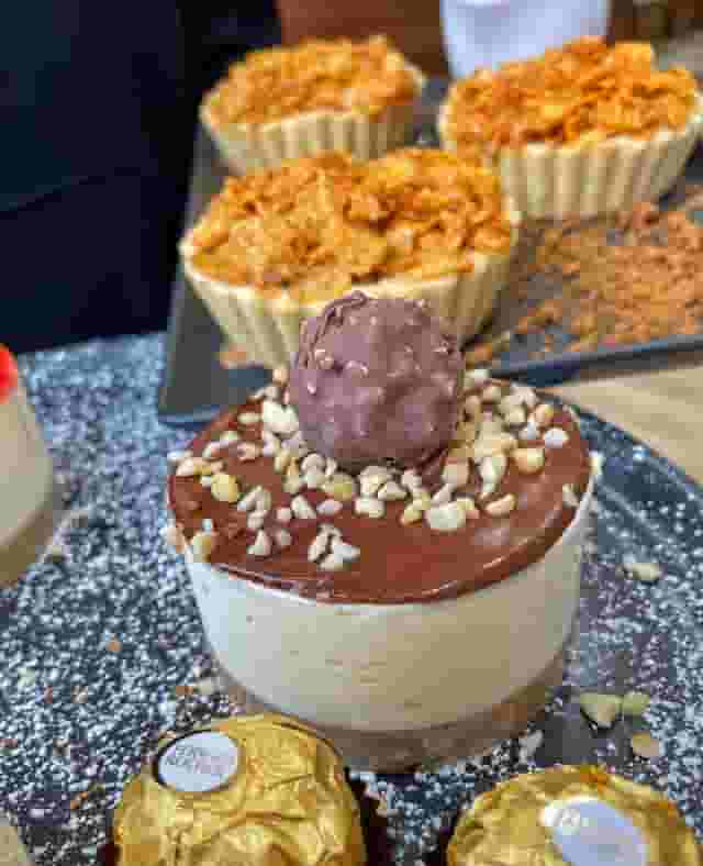 CREMA DOLCE Coffee & Desserts