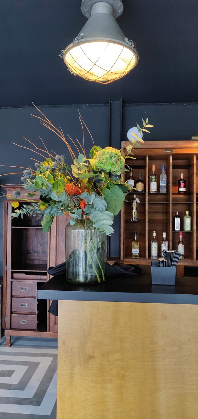 Nico's Bar 