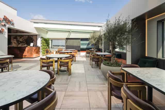 Met Lounge