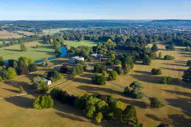 Broadlands Park venue with greenery, perfect for outdoor events and retreats.