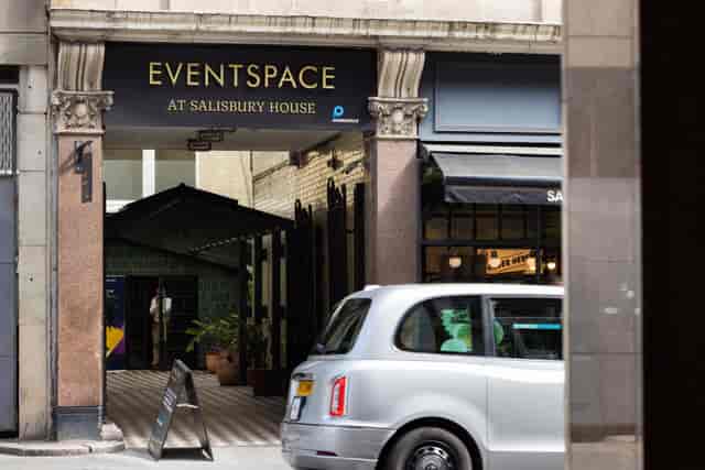 Trillion at Salisbury House: London taxi, event venue
