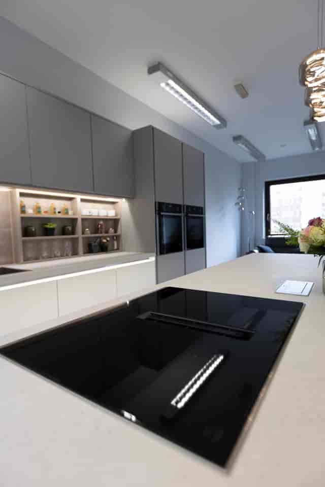 Modern kitchen setup in KitchenVerse Studio for culinary events and cooking classes.