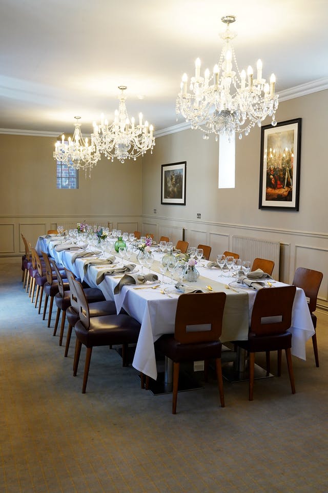 Elegant dining table setup in The Victory, ideal for corporate dinners and gatherings.