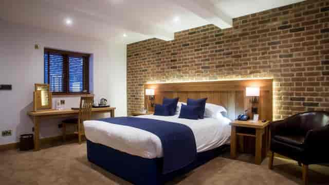  Tewinbury Farm Hotel
