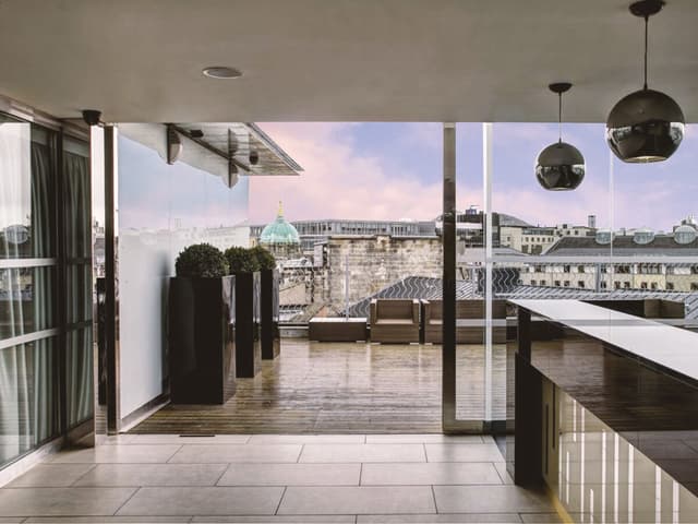 DoubleTree by Hilton Edinburgh City Centre