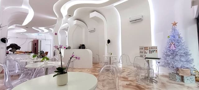 Loret Beauty