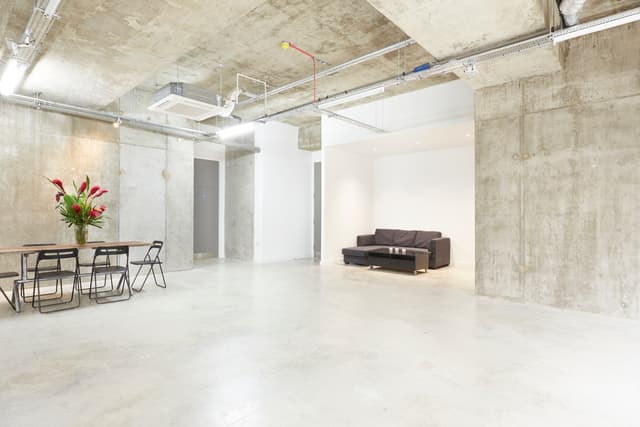 Studio 2