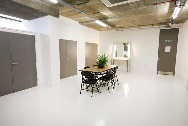 Studio 3
