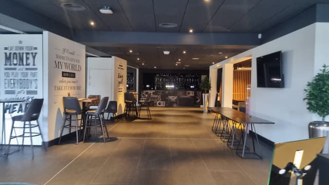 first direct bank arena