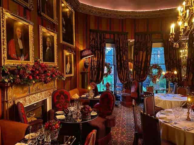 Elegant dining room at Rhubarb Restaurant, perfect for upscale events and private dinners.