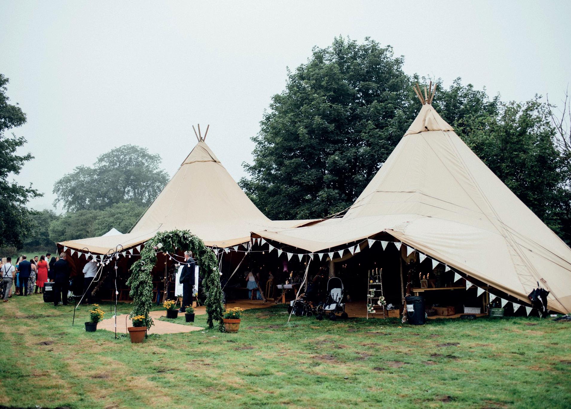 Low Osgoodby Grange - image 2