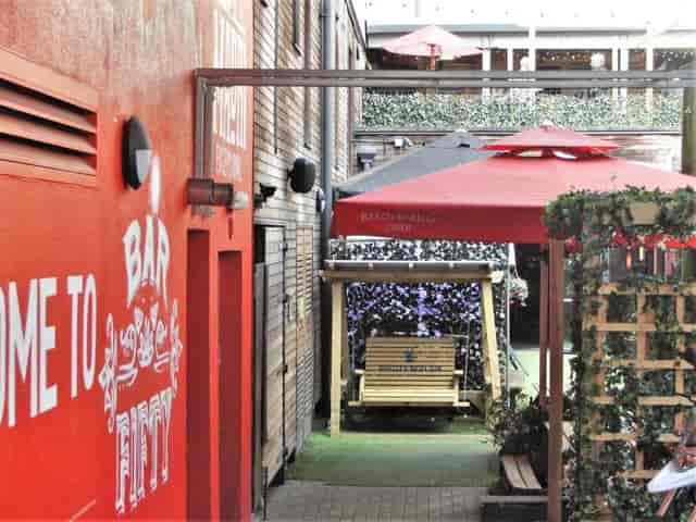 Bar 50